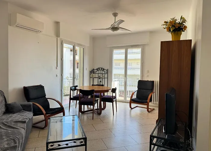 Apartmán Spacieux Pied-a-terre-vue Fréjus