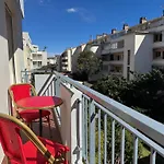 Spacieux Pied-a-terre-vue 아파트 *