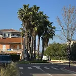 Spacieux Pied-a-terre-vue Fréjus