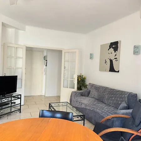 Spacieux Pied-a-terre-vue Lägenhet