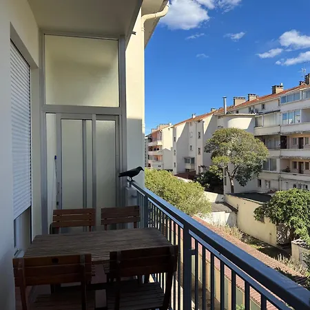 Spacieux Pied-a-terre-vue * Fréjus
